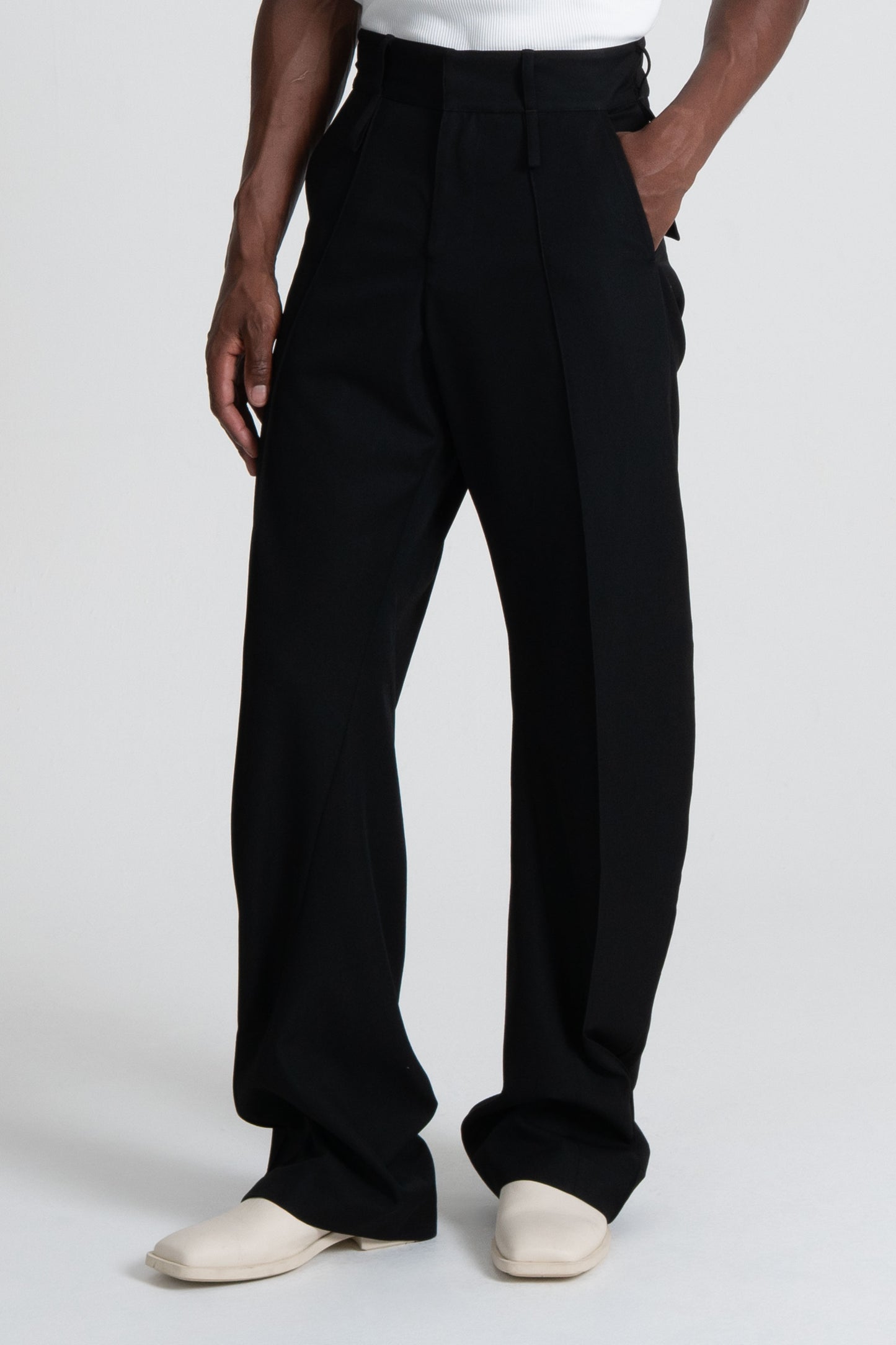 Manner Trouser Black